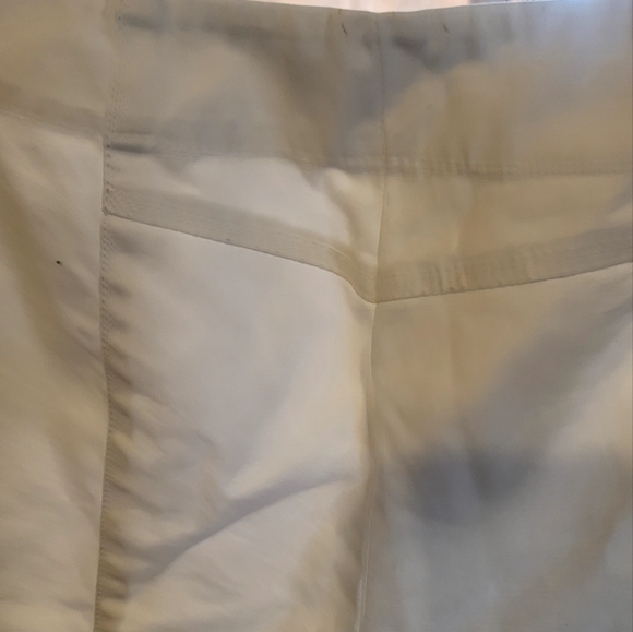 Etcetera size 6 White Brumda zip pockets zip hook closure Brumda Shorts..NICE... - Picture 10 of 12